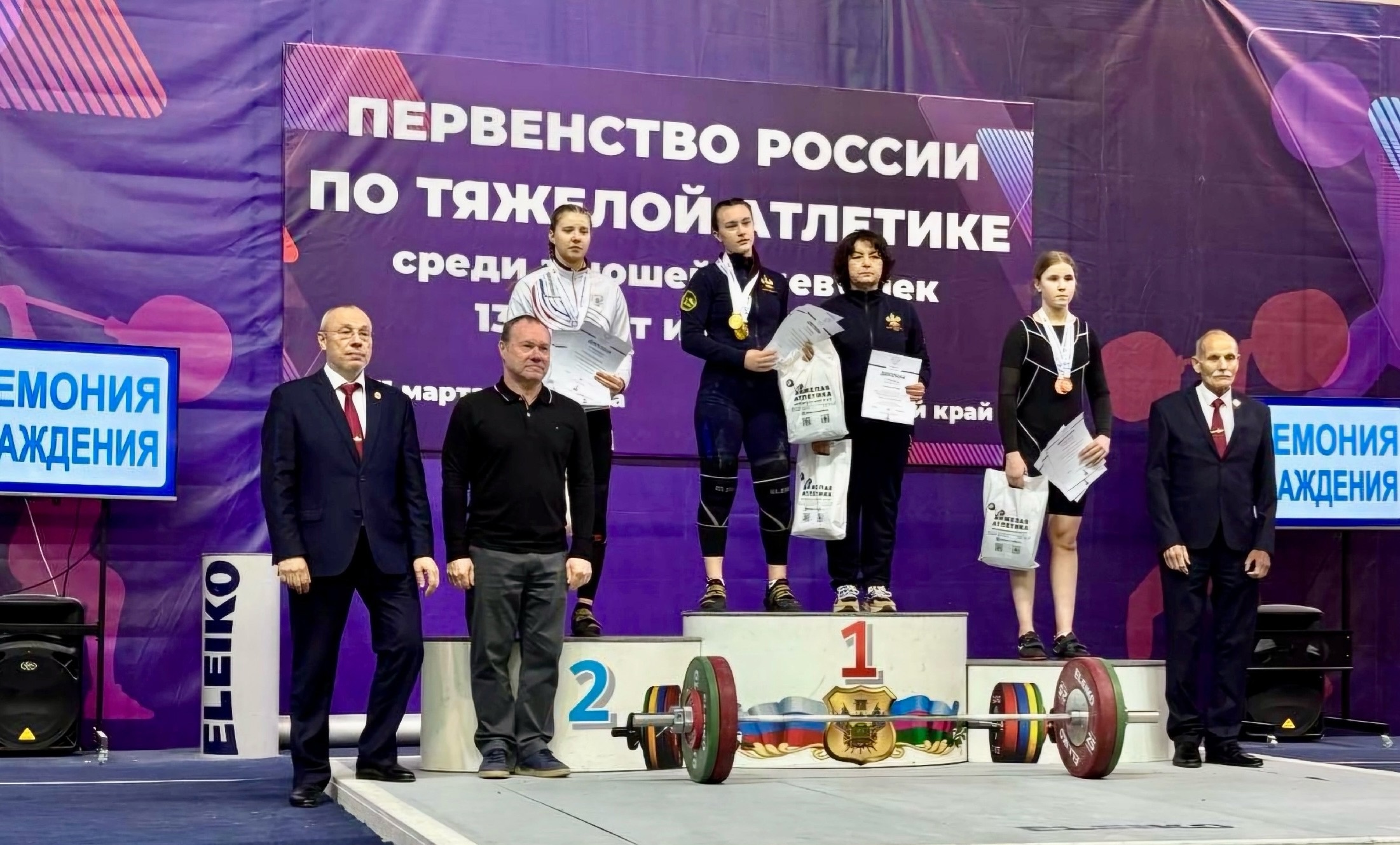 Еще одна призовое место у шадринских тяжелоатлетов на Первенстве России.