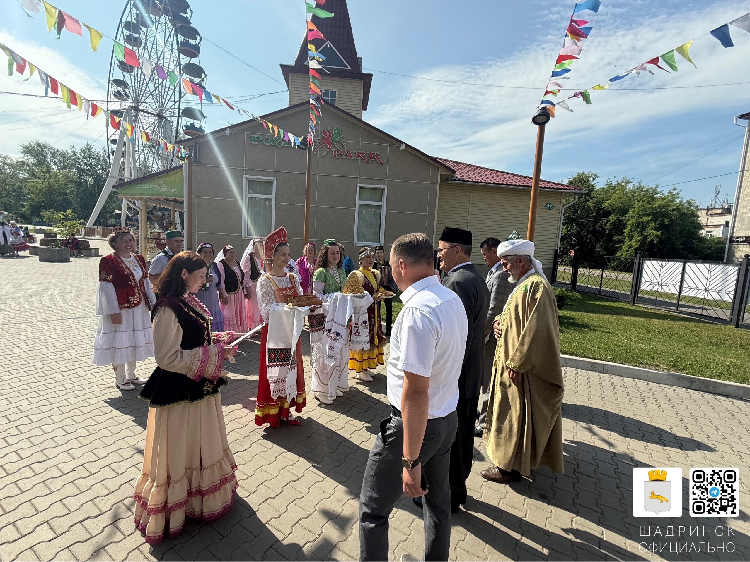 Юасой, чак-чаком и хлебом с солью встретили в Шадринске гостей Сабантуя.