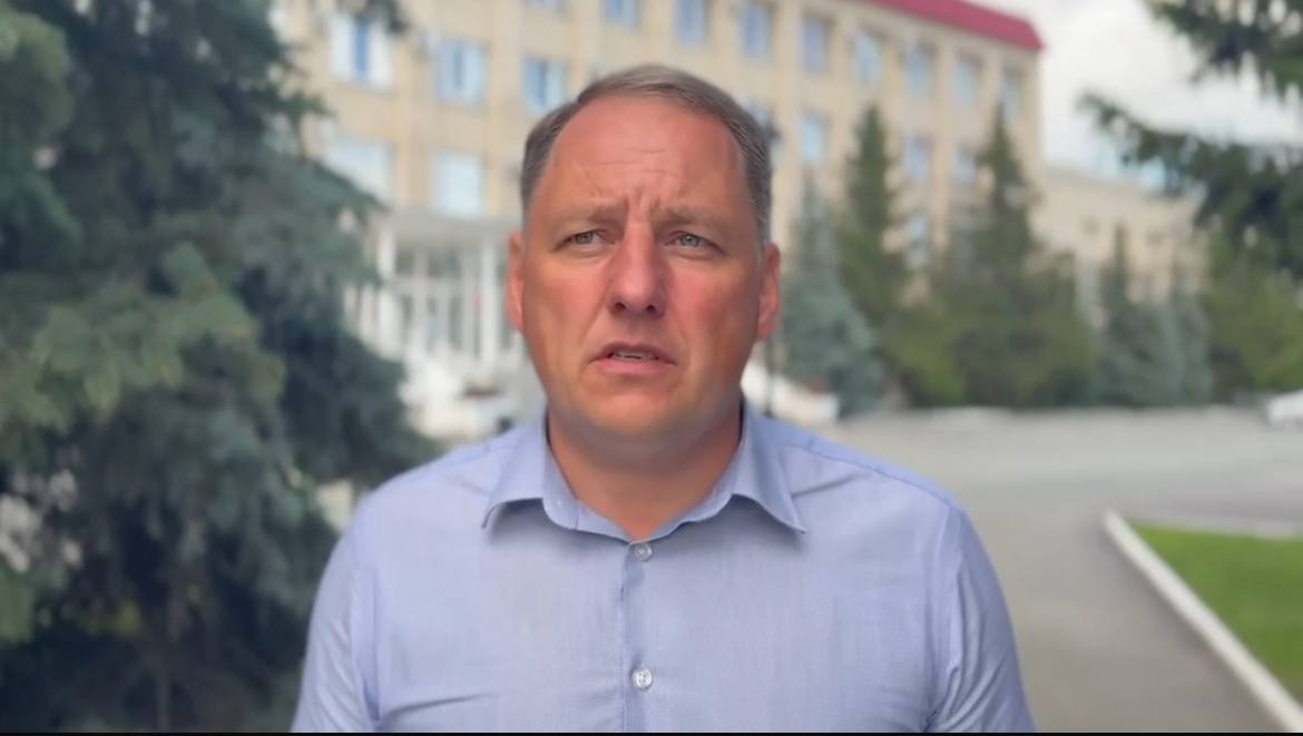 В Шадринске дополнительно по поручению губернатора Вадима Шумкова в этом году отремонтируют несколько участков дорог. Об этом рассказал Глава города Антон Мокан:.