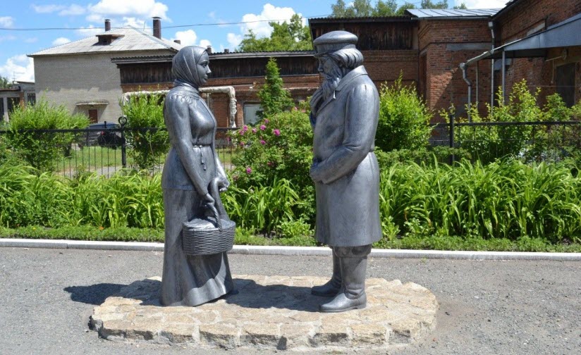 Памятник Шадринскому гусю.