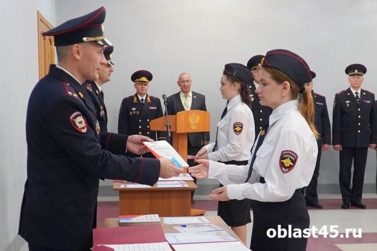 Шадринских школьников приглашают в класс МВД. Шадринских школьников приглашают в класс МВД.