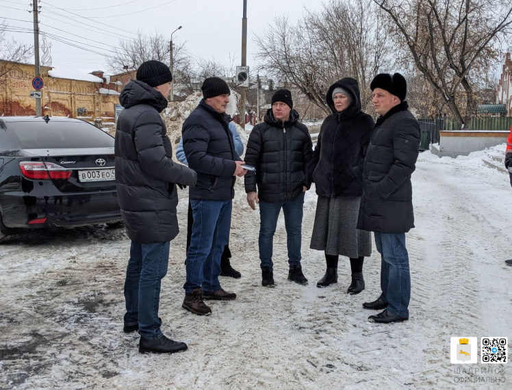 В Шадринске меняется подход к расчистке дорог и общественных пространств. В Шадринске меняется подход к расчистке дорог и общественных пространств.